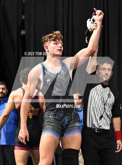 Thumbnail 3 in UIL 5A/6A State Championships - Round 1 photogallery.