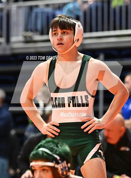 Thumbnail 1 in UIL 5A/6A State Championships - Round 1 photogallery.