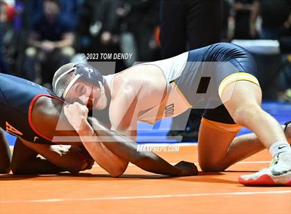 Thumbnail 1 in UIL 5A/6A State Championships - Round 1 photogallery.