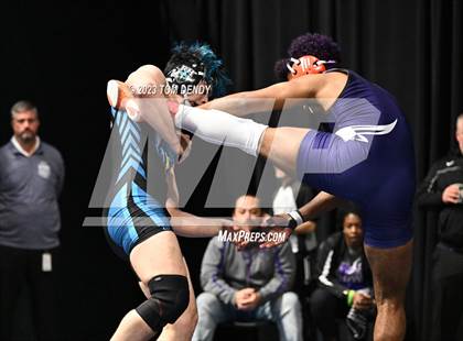 Thumbnail 1 in UIL 5A/6A State Championships - Round 1 photogallery.