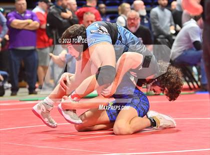 Thumbnail 1 in UIL 5A/6A State Championships - Round 1 photogallery.