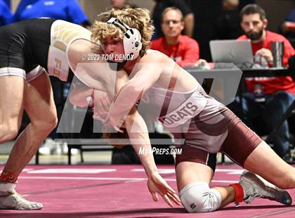 Thumbnail 1 in UIL 5A/6A State Championships - Round 1 photogallery.