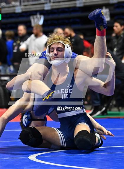 Thumbnail 1 in UIL 5A/6A State Championships - Round 1 photogallery.