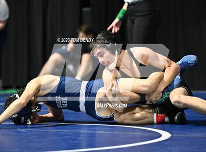 Thumbnail 2 in UIL 5A/6A State Championships - Round 1 photogallery.