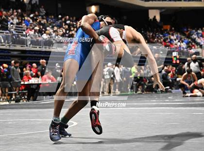 Thumbnail 3 in UIL 5A/6A State Championships - Round 1 photogallery.
