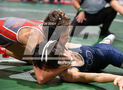 Thumbnail 3 in UIL 5A/6A State Championships - Round 1 photogallery.