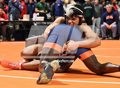 Thumbnail 2 in UIL 5A/6A State Championships - Round 1 photogallery.
