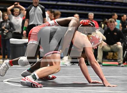 Thumbnail 2 in UIL 5A/6A State Championships - Round 1 photogallery.