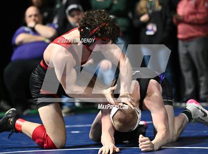 Thumbnail 1 in UIL 5A/6A State Championships - Round 1 photogallery.