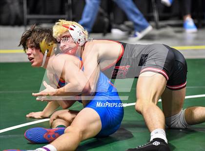 Thumbnail 2 in UIL 5A/6A State Championships - Round 1 photogallery.