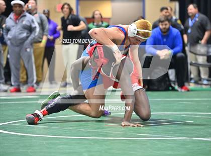 Thumbnail 1 in UIL 5A/6A State Championships - Round 1 photogallery.