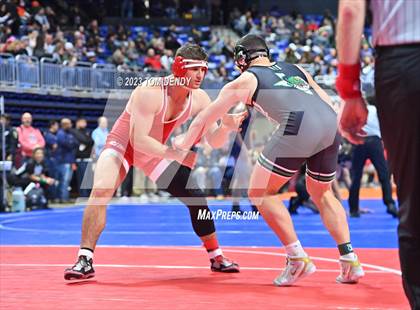 Thumbnail 1 in UIL 5A/6A State Championships - Round 1 photogallery.