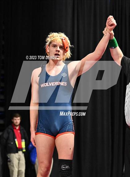 Thumbnail 1 in UIL 5A/6A State Championships - Round 1 photogallery.