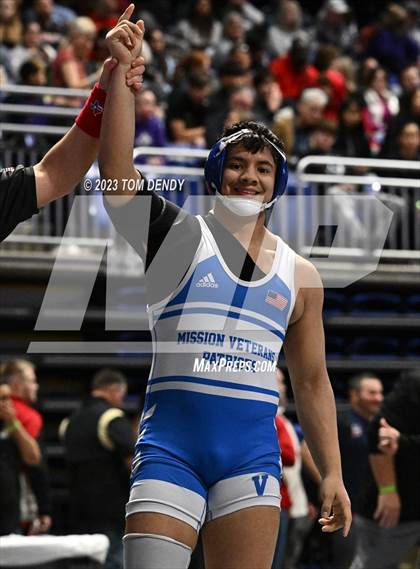 Thumbnail 1 in UIL 5A/6A State Championships - Round 1 photogallery.