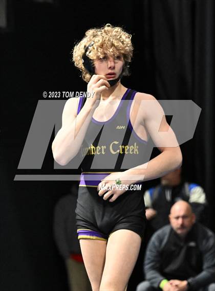 Thumbnail 2 in UIL 5A/6A State Championships - Round 1 photogallery.