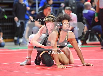 Thumbnail 2 in UIL 5A/6A State Championships - Round 1 photogallery.