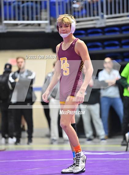Thumbnail 1 in UIL 5A/6A State Championships - Round 1 photogallery.