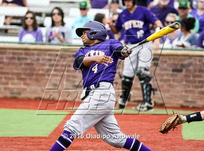 Thumbnail 3 in Whitehouse vs. Lufkin (UIL 5A Region II Final) photogallery.