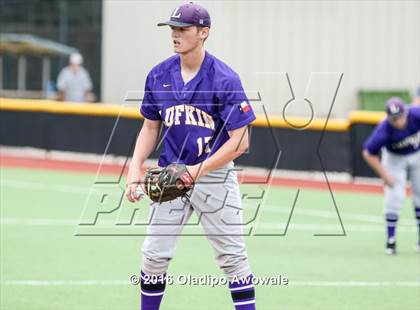 Thumbnail 1 in Whitehouse vs. Lufkin (UIL 5A Region II Final) photogallery.