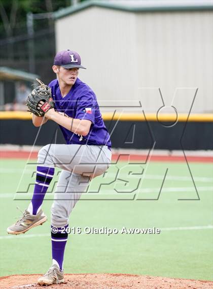 Thumbnail 2 in Whitehouse vs. Lufkin (UIL 5A Region II Final) photogallery.