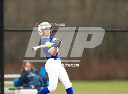 Thumbnail 2 in Bishop Grimes vs Cato-Meridian photogallery.