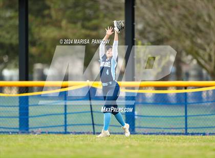 Thumbnail 2 in Bishop Grimes vs Cato-Meridian photogallery.