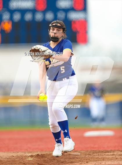 Thumbnail 3 in Bishop Grimes vs Cato-Meridian photogallery.