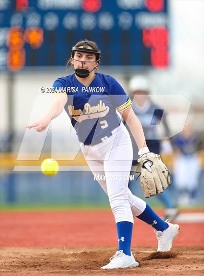 Thumbnail 1 in Bishop Grimes vs Cato-Meridian photogallery.