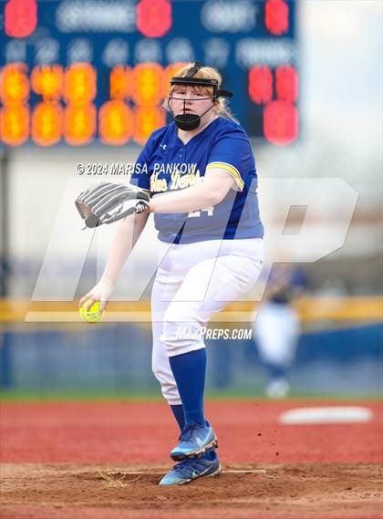 Thumbnail 3 in Bishop Grimes vs Cato-Meridian photogallery.