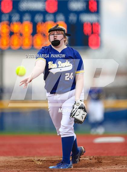 Thumbnail 3 in Bishop Grimes vs Cato-Meridian photogallery.