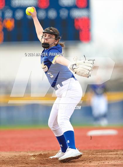 Thumbnail 3 in Bishop Grimes vs Cato-Meridian photogallery.