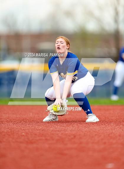Thumbnail 1 in Bishop Grimes vs Cato-Meridian photogallery.