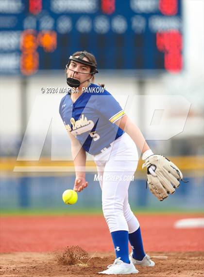 Thumbnail 1 in Bishop Grimes vs Cato-Meridian photogallery.