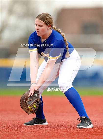 Thumbnail 2 in Bishop Grimes vs Cato-Meridian photogallery.