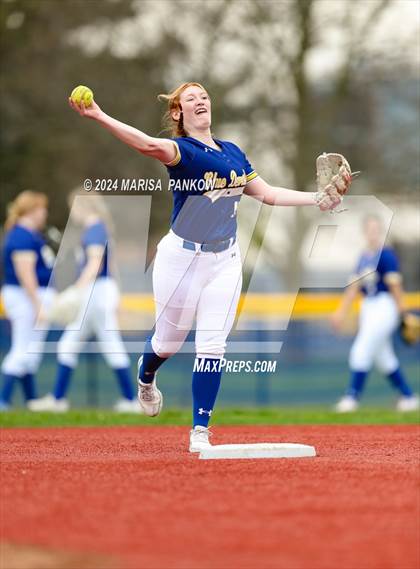 Thumbnail 1 in Bishop Grimes vs Cato-Meridian photogallery.