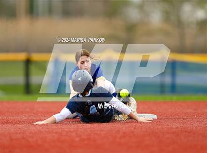 Thumbnail 2 in Bishop Grimes vs Cato-Meridian photogallery.
