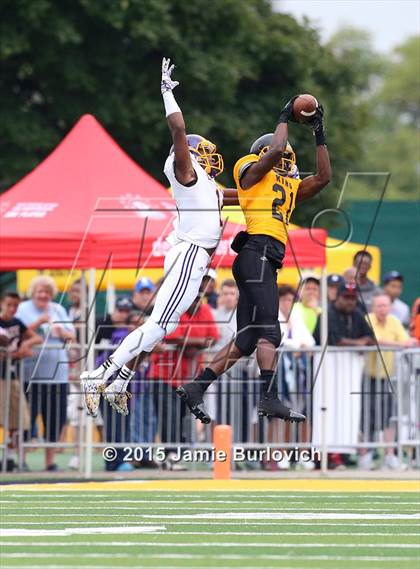 Thumbnail 1 in De La Salle Collegiate vs. King (Tim Horton Prep Kickoff Classic) photogallery.