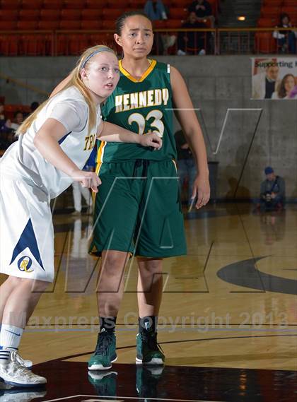 Thumbnail 1 in Oak Ridge vs. Kennedy (CIF SJS D1 Semifinal) photogallery.