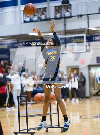 Thumbnail 3 in Simeon vs. Vashon (Bank of O'Fallon Shootout) photogallery.