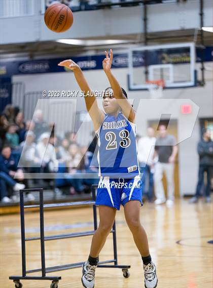 Thumbnail 1 in Simeon vs. Vashon (Bank of O'Fallon Shootout) photogallery.
