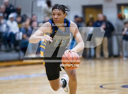 Thumbnail 1 in Simeon vs. Vashon (Bank of O'Fallon Shootout) photogallery.