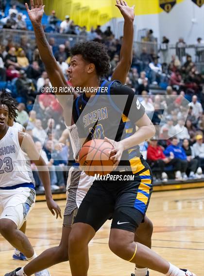 Thumbnail 2 in Simeon vs. Vashon (Bank of O'Fallon Shootout) photogallery.