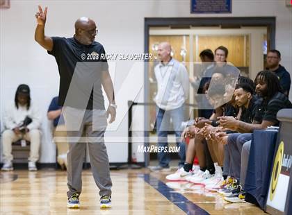 Thumbnail 2 in Simeon vs. Vashon (Bank of O'Fallon Shootout) photogallery.