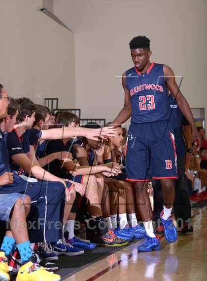 Thumbnail 3 in Brentwood School vs. Bellarmine-Jefferson (MaxPreps Holiday Classic) photogallery.