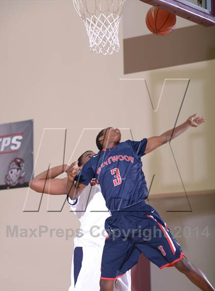 Thumbnail 3 in Brentwood School vs. Bellarmine-Jefferson (MaxPreps Holiday Classic) photogallery.