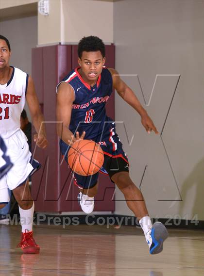 Thumbnail 3 in Brentwood School vs. Bellarmine-Jefferson (MaxPreps Holiday Classic) photogallery.