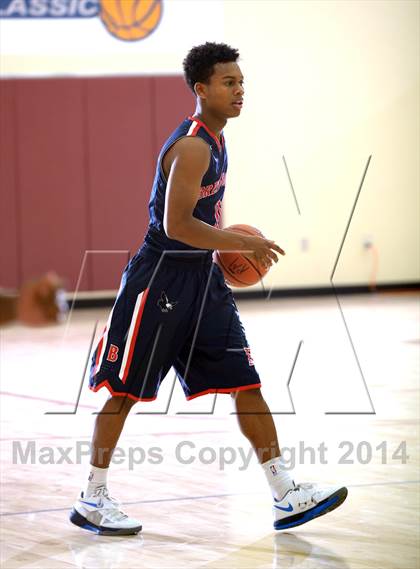 Thumbnail 2 in Brentwood School vs. Bellarmine-Jefferson (MaxPreps Holiday Classic) photogallery.