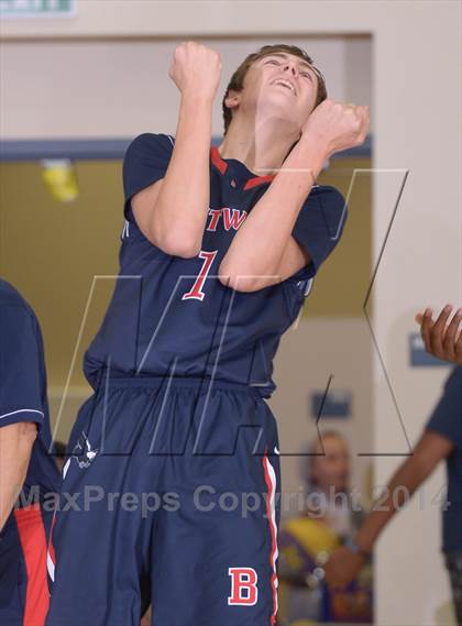 Thumbnail 1 in Brentwood School vs. Bellarmine-Jefferson (MaxPreps Holiday Classic) photogallery.