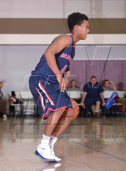 Thumbnail 1 in Brentwood School vs. Bellarmine-Jefferson (MaxPreps Holiday Classic) photogallery.