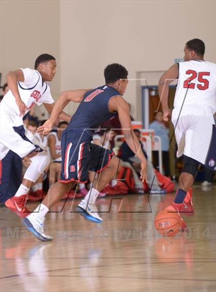 Thumbnail 2 in Brentwood School vs. Bellarmine-Jefferson (MaxPreps Holiday Classic) photogallery.